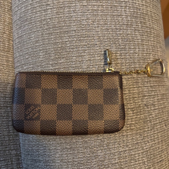 Louis Vuitton Key Pouch - Picture 4 of 4